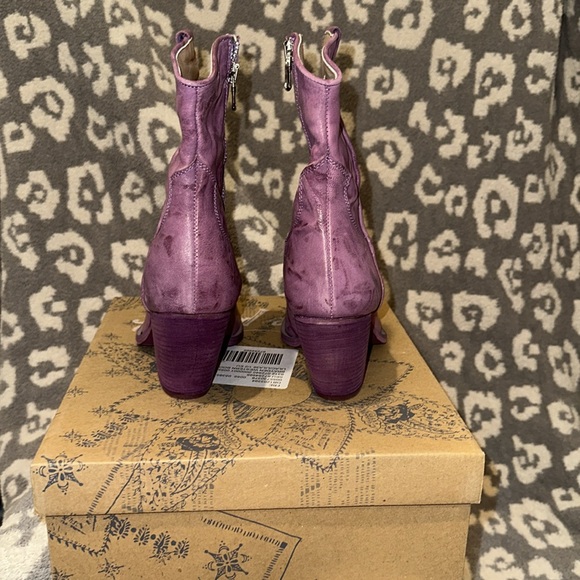 Brayden Western Boots 👢 in lilac 😍 Free People New 🆕 & Never Worn - Picture 6 of 17